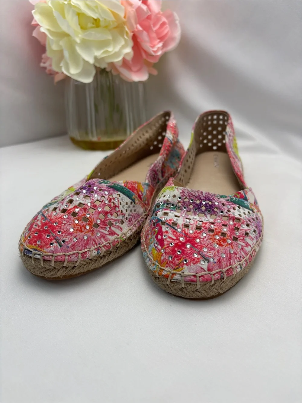 Gianni Bini Multicolor Floral‎ Rhinestone Espadrille Flats Women’s 8 #347